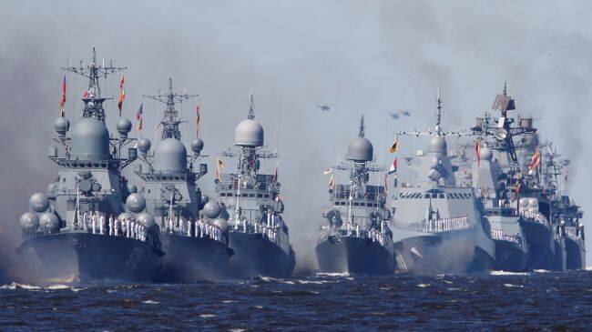 ВМФ России проведет маневры в разных районах Мирового океана с участим 140 кораблей
