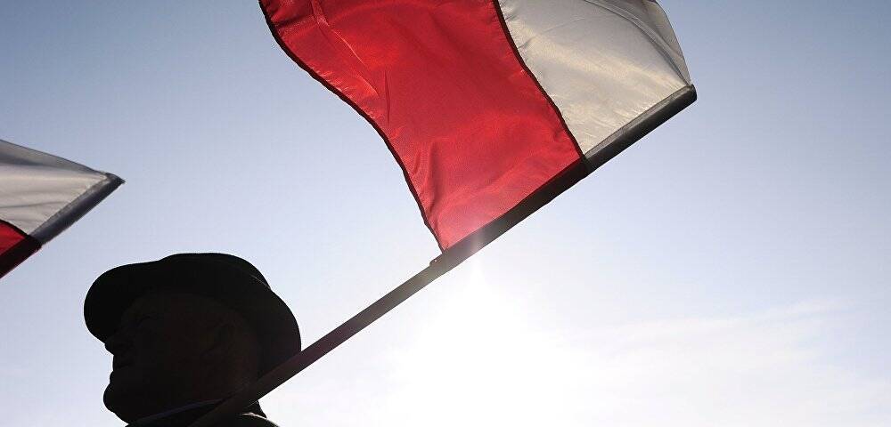 За что Евросоюз собирается урезать Польше финансирование