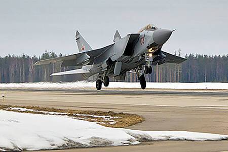 МиГ-31 защитят Россию от угроз из космоса