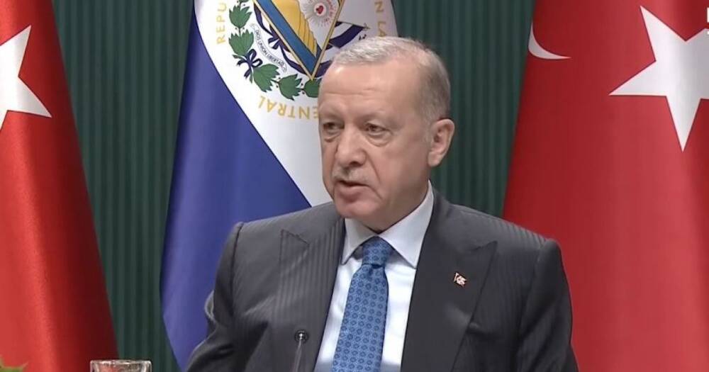 "Атмосфера войны": Эрдоган предложил встретиться Путину и Зеленскому "с глазу на глаз"