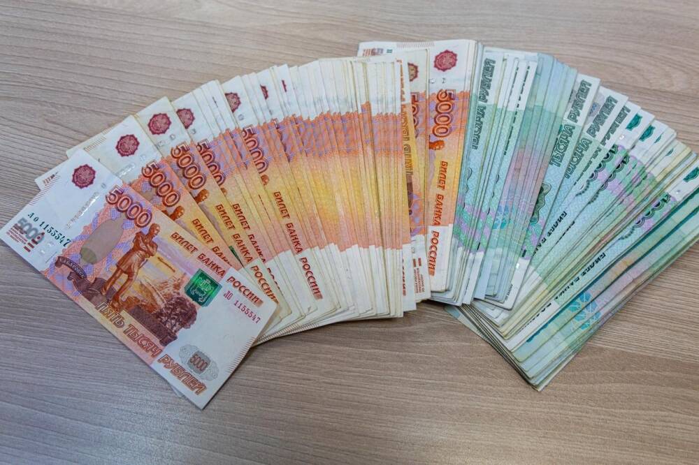 Новосибирских дорожников оштрафовали на 20 млн рублей за взятки экс-начальнику ТУАД Чуманову