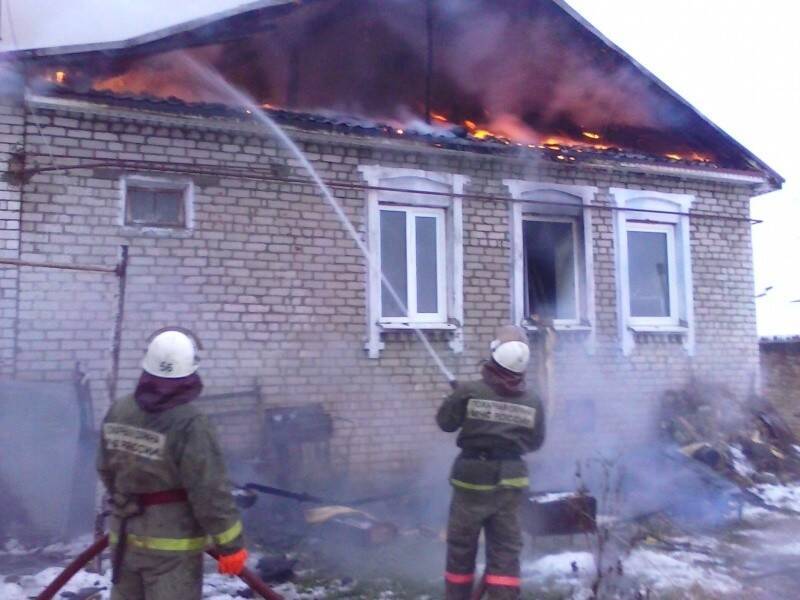 В Ленинском районе Астрахани на пожаре нашли труп мужчины