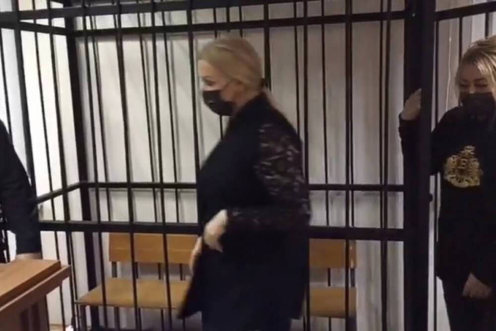 В Волгограде суд отправил под домашний арест подозреваемых в мошенничестве