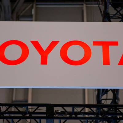 Toyota приостановила производство на 11 заводах в Японии