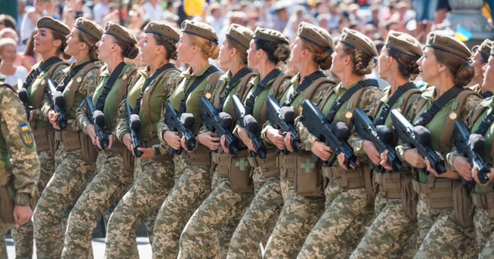 В Украине могут упразднить обязательный военный учет для женщин: Шмыгаль дал поручение (ДОКУМЕНТ)