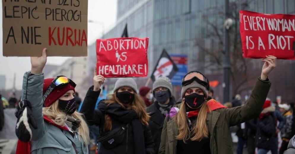 Не во всех странах ЕС у женщин есть возможность сделать аборт. Европарламентарии призывают это изменить