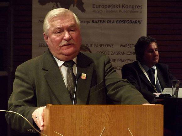 Экс-президент Польши Лех Валенса заразился ковидом