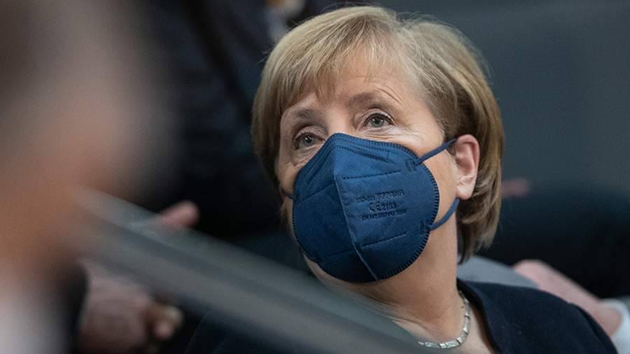 Меркель отказалась пойти на ужин с будущим главой ее партии