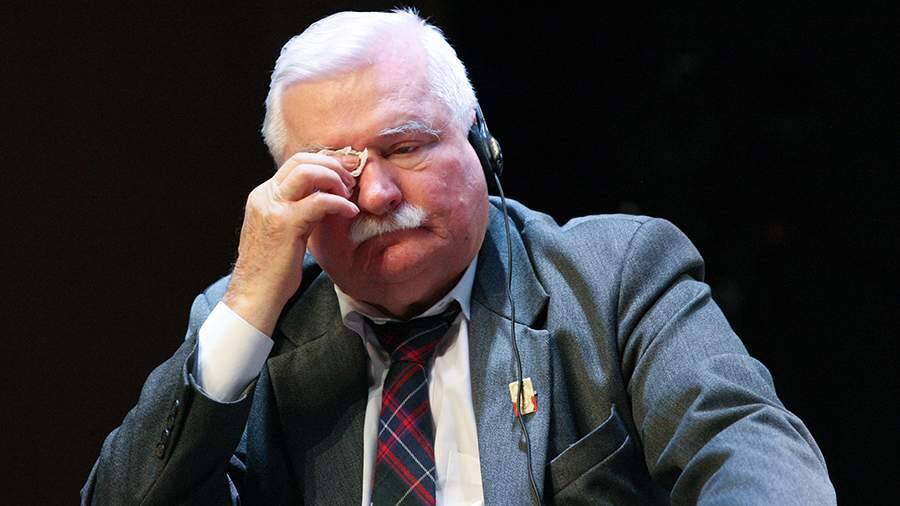 Экс-президент Польши Валенса заболел COVID-19