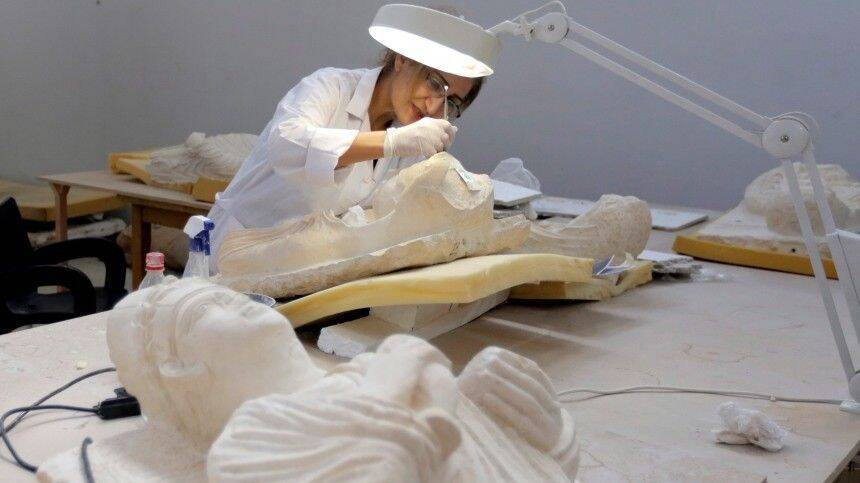 В Сирии восстановили 130 статуй Пальмиры