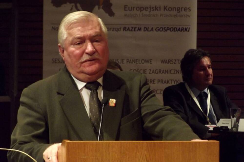 Экс-глава Польши Валенса заболел коронавирусом