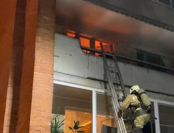 Маргинальная женщина устроила квартирный пожар второй раз за несколько лет в Сосновом Бору