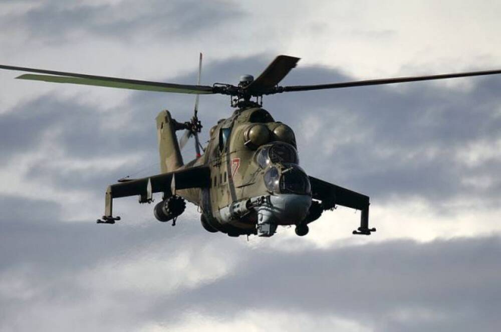 Вертолет Ми-24 ВС Белоруссии совершил вынужденную посадку