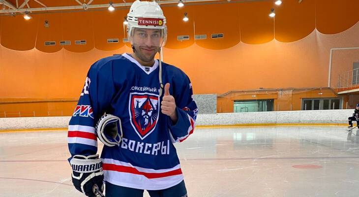 За Чувашию в хоккей будет играть шурин Джигурды: подписан контракт с нападающим Михаилом Анисиным
