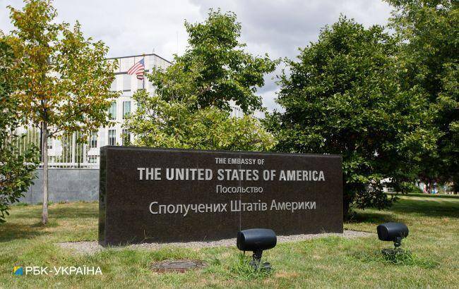 Посольство США в Киеве запросило у Госдепа разрешение на эвакуацию сотрудников, — CNN