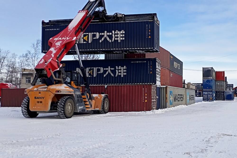 Резидент ТОР «Хабаровск» построил перегрузочный комплекс для отправки контейнеров на экспорт