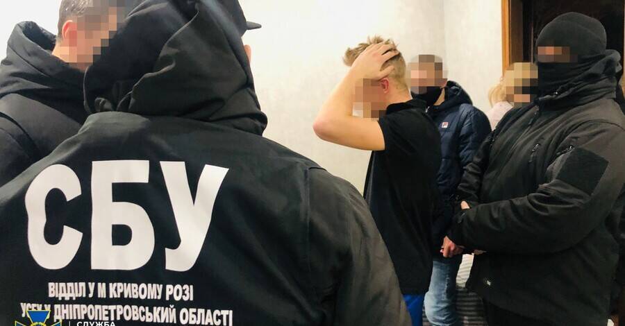 СБУ задержала двух человек, "заминировавших" колледж в Кривом Роге и отдел полиции в Мелитополе