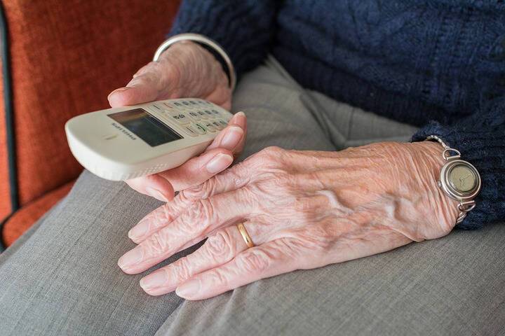 В Смоленске бдительная пенсионерка вычислила мошенницу