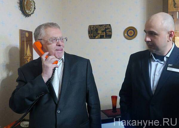 Жириновский пообещал принять законопроект о 13-й пенсии и поднять МРОТ до 15 тысяч