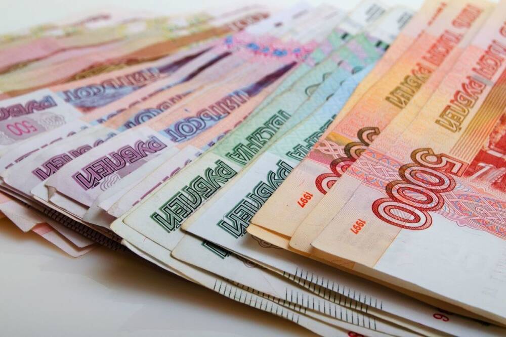 Более 370 млн рублей выделили на поддержку промышленности в Петербурге