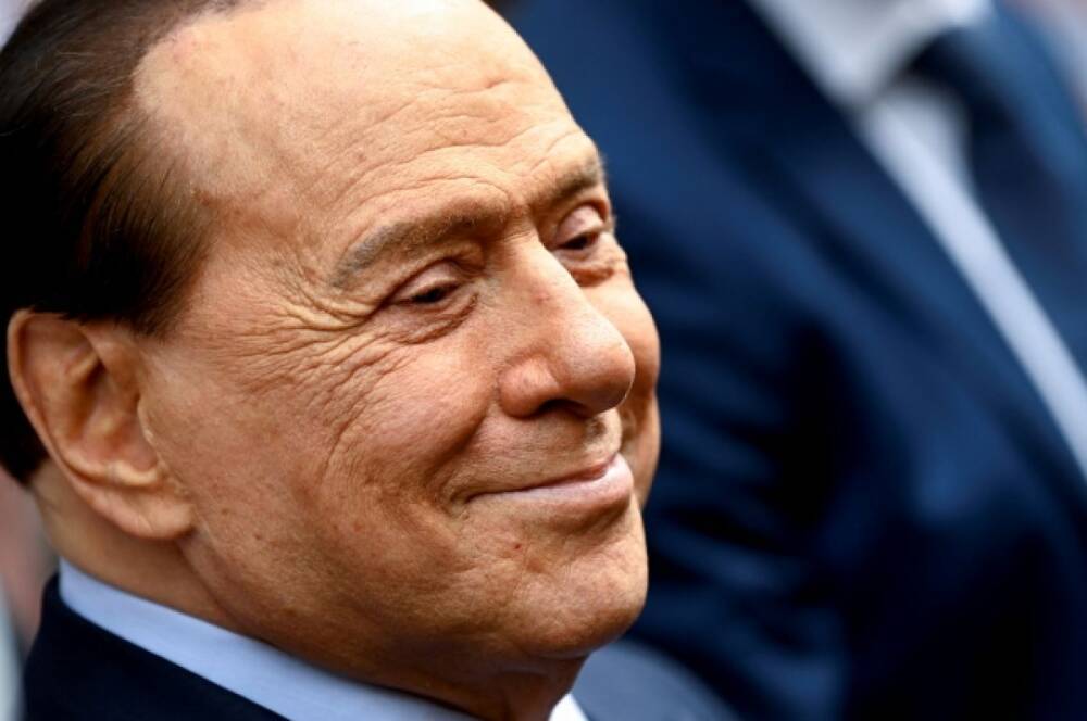 Берлускони решил не участвовать в выборах президента Италии