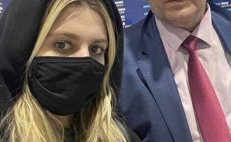 Экс-судья ВС Чечни Янгулбаев с дочерью Алией покинули Россию после угроз Кадырова