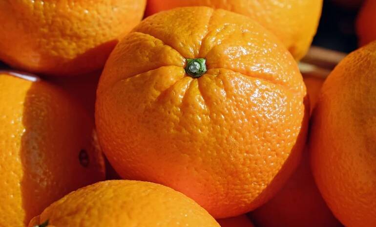 Петербуржцам рассказали о пользе апельсинов в зимнем рационе