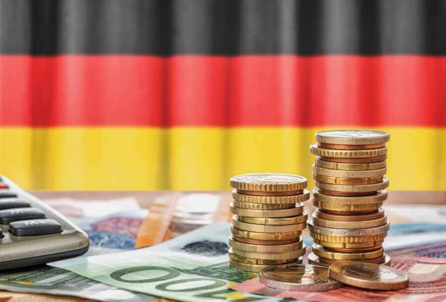 Экономика Германии потеряла более 300 млрд евро из-за пандемии COVID-19