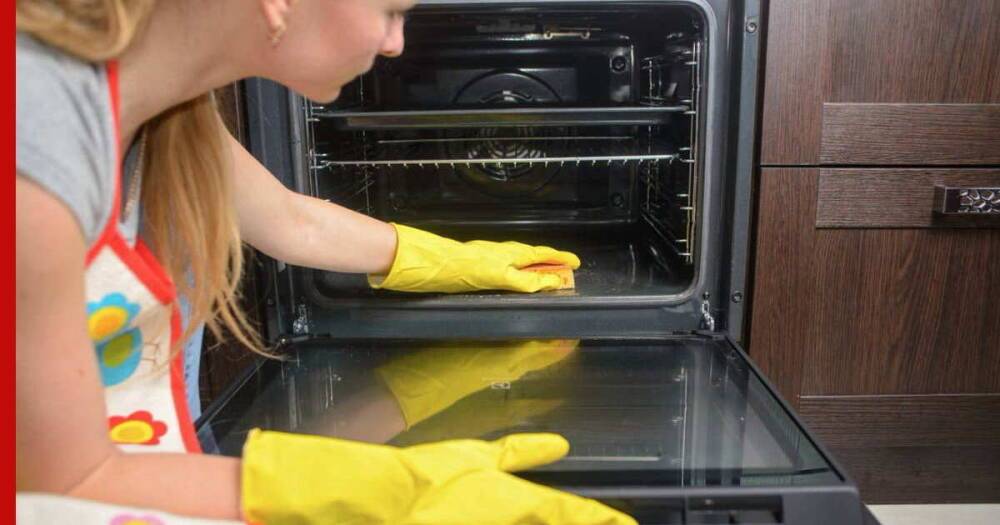Как легко отмыть духовку до блеска: простая хитрость
