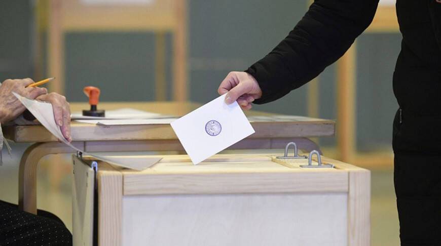 В Финляндии начались первые региональные выборы