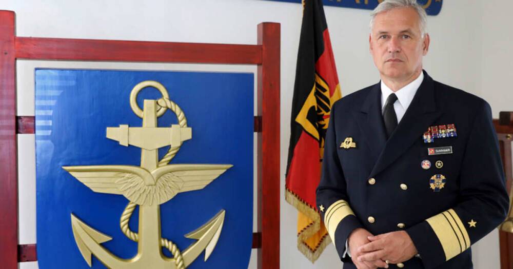 Прошение главы ВМС ФРГ об отставке из-за слов о Крыме удовлетворили