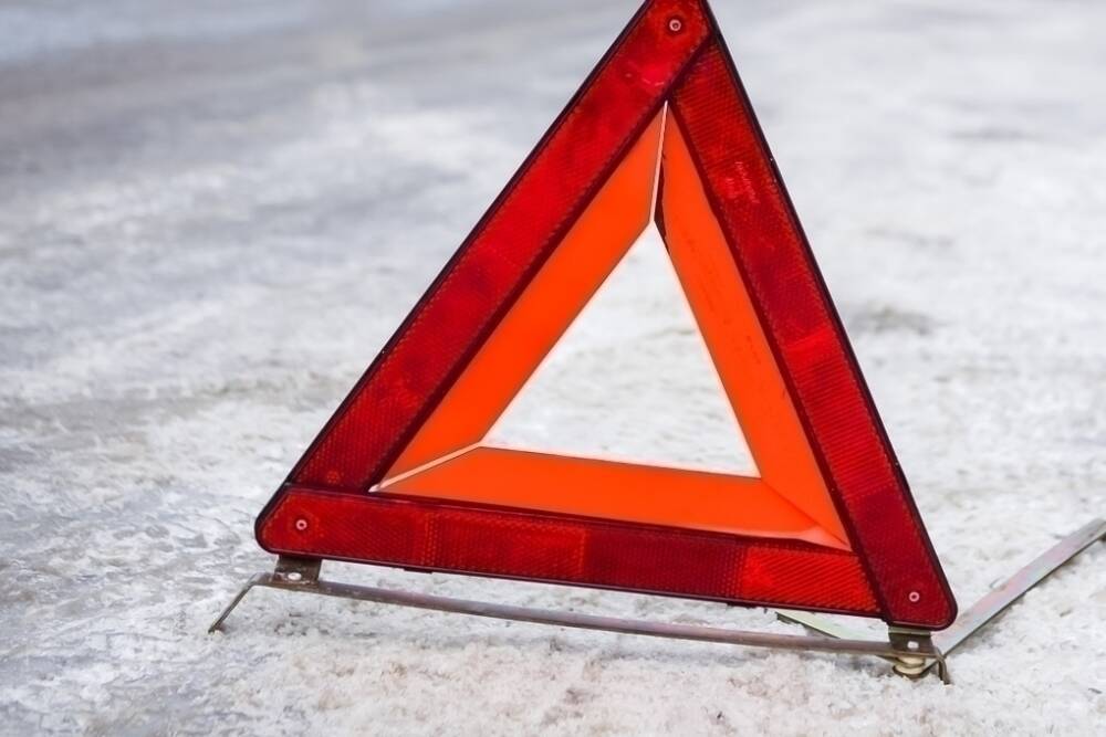 Невнимательность водителя за рулем снова привела к серьезной аварии на федеральной трассе в Костромской области