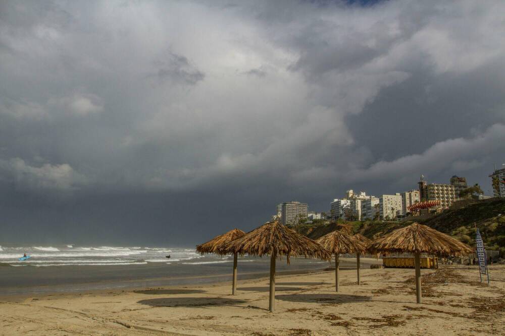 На Израиль надвигается зимний шторм «Альфис» — короткий, но сильный