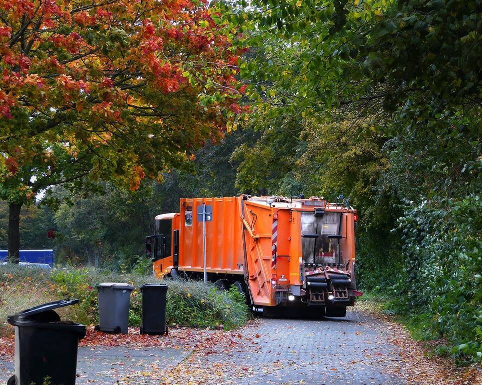 В Ленобласти ввели обязательное получение разрешений на перевозку строительного мусора