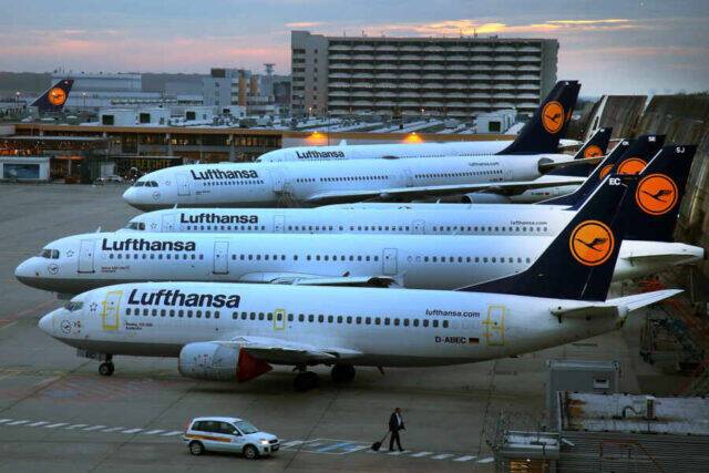 Немецкая Lufthansa отменяет вечерние рейсы на Украину, опасаясь за жизни экипажей