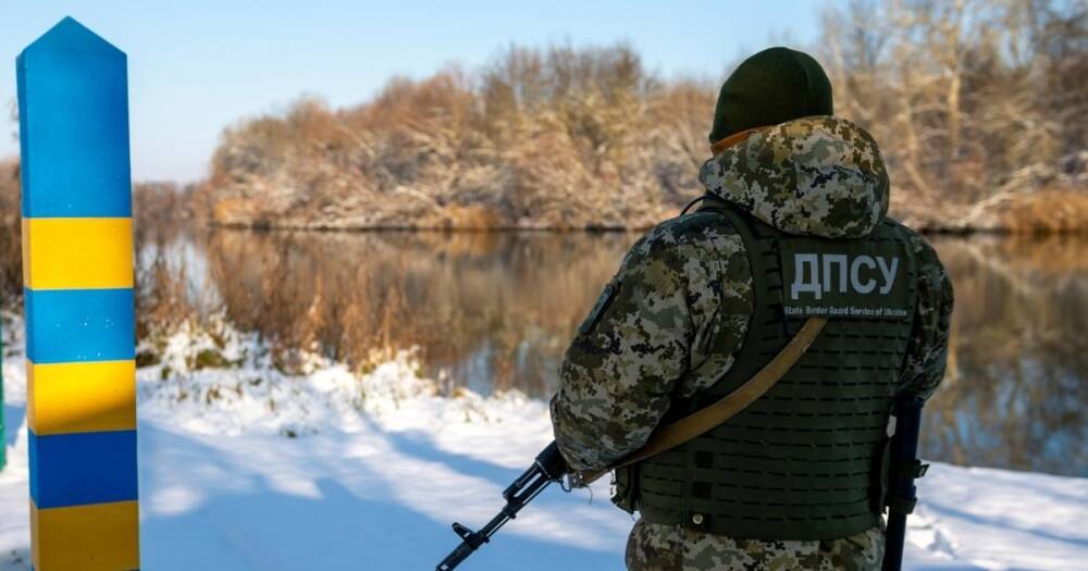 На Буковине обнаружено тело пограничника с огнестрельным ранением, — СМИ