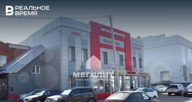 В Казани продают двухэтажное здание с магазином автозапчастей на Горьковском шоссе