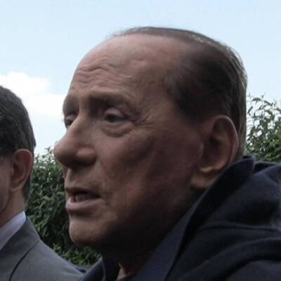 Берлускони отказался участвовать в выборах президента Италии из-за проблем со здоровьем