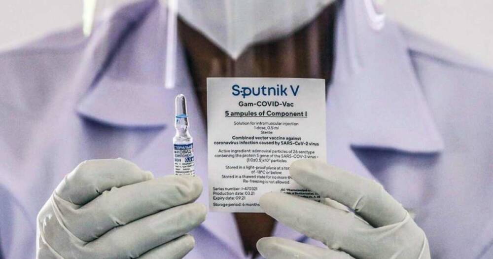 "Спутник V" оказался лучше западных вакцин в борьбе против "омикрона"