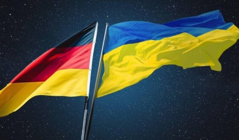 МИД ФРГ предложил родственникам дипломатов и немецким гражданам покинуть Украину