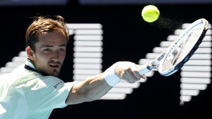 Под давлением: как Медведев вышел в четвертьфинал Australian Open