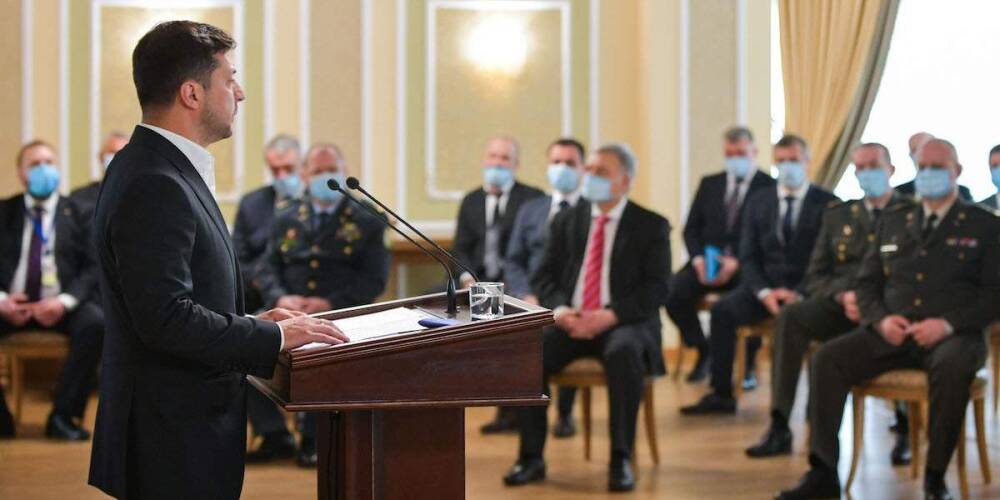 Зеленский – службе внешней разведки Украины: пора переходить к наступательным действиям