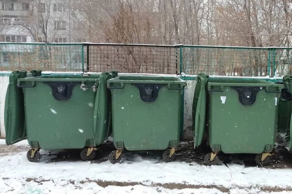 Алексей Смирнов потребовал не снижать контроль за ситуацией с вывозом мусора в Костроме