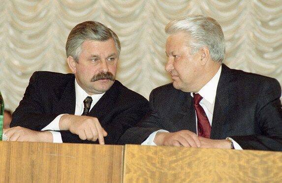Кто мог стать президентом России, если бы Ельцин проиграл на выборах в 1993 году - Русская семерка