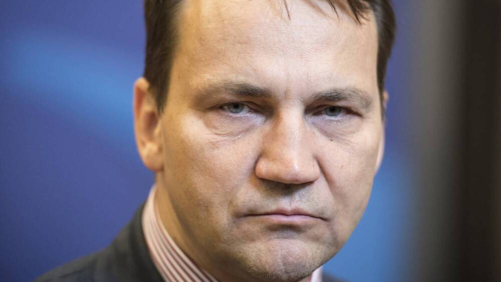 Польский дипломат Сикорский: «Газпром» оставил в дураках варшавский нефтегазовый концерн