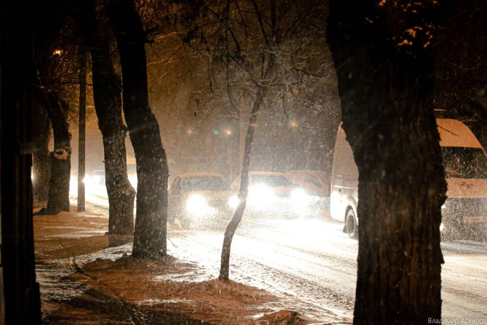 Снег и усиление ветра вновь прогнозируют в Астрахани