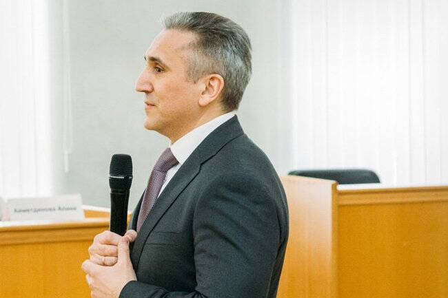 Губернатор Тюменской области рассказал о ситуации с омикрон-штаммом