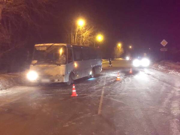 В Екатеринбурге пассажирский автобус насмерть сбил пьяного пешехода