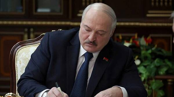 Транзит власти по-белорусски: Лукашенко после 2025 года получит полномочия выше президентских – Прейгерман