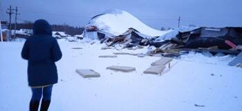 Прокуратура организовала проверку из-за обрушения недавно отремонтированного ФОКа в Вологодской области